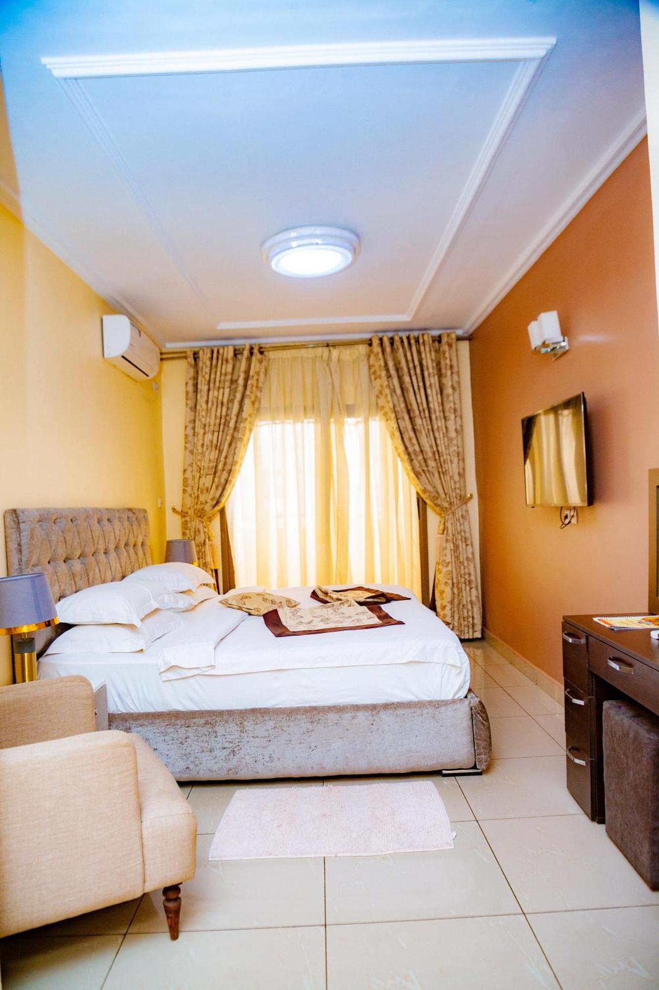 Loumia Premium Bonapriso Apartamento Douala Exterior foto